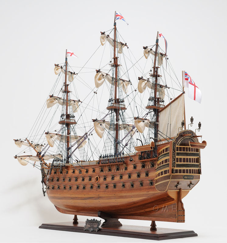 HMS Victory Large with Floor Display Case