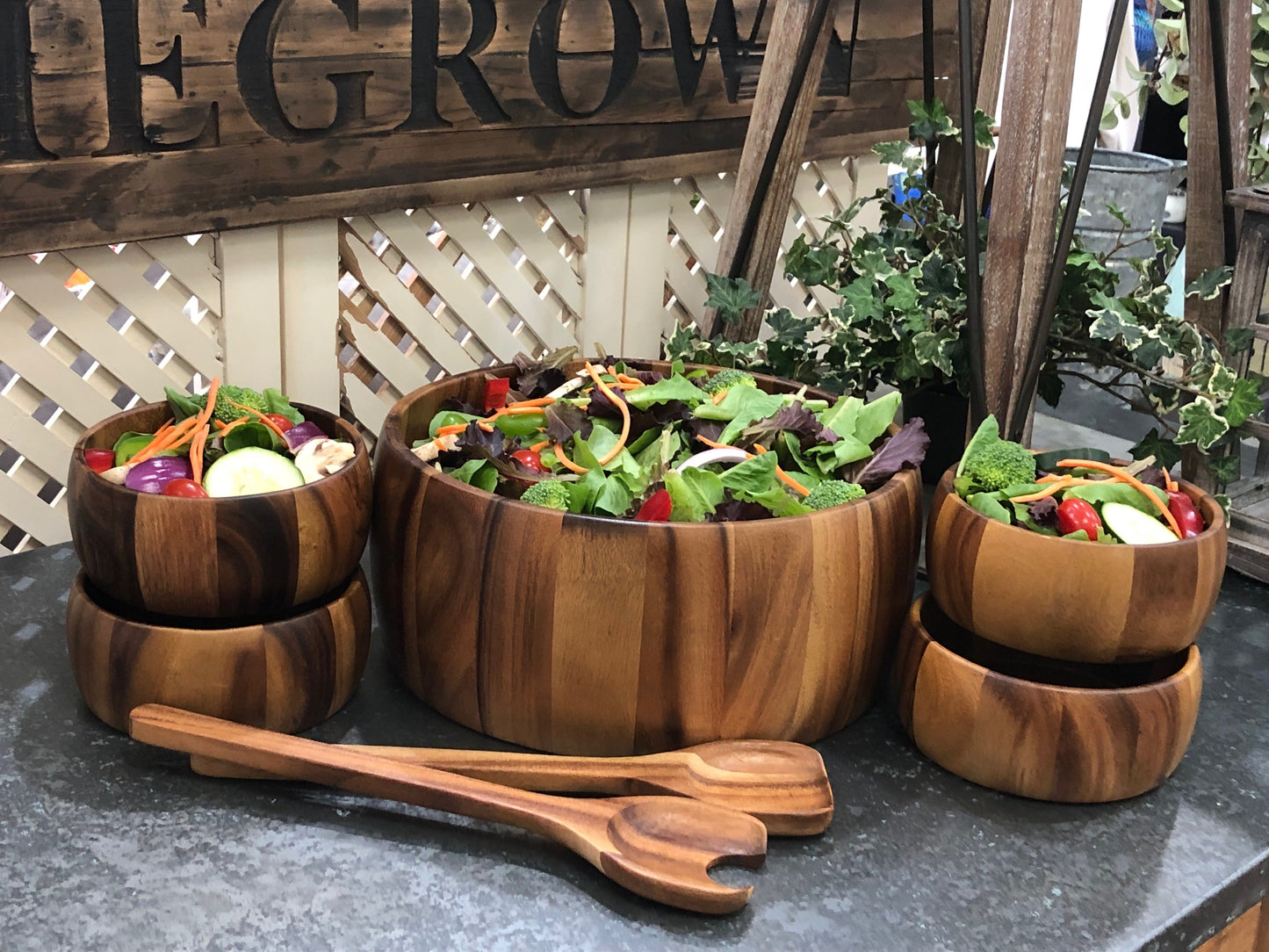 Large Salad Bowl with Servers and 4 Individuals - 332B7