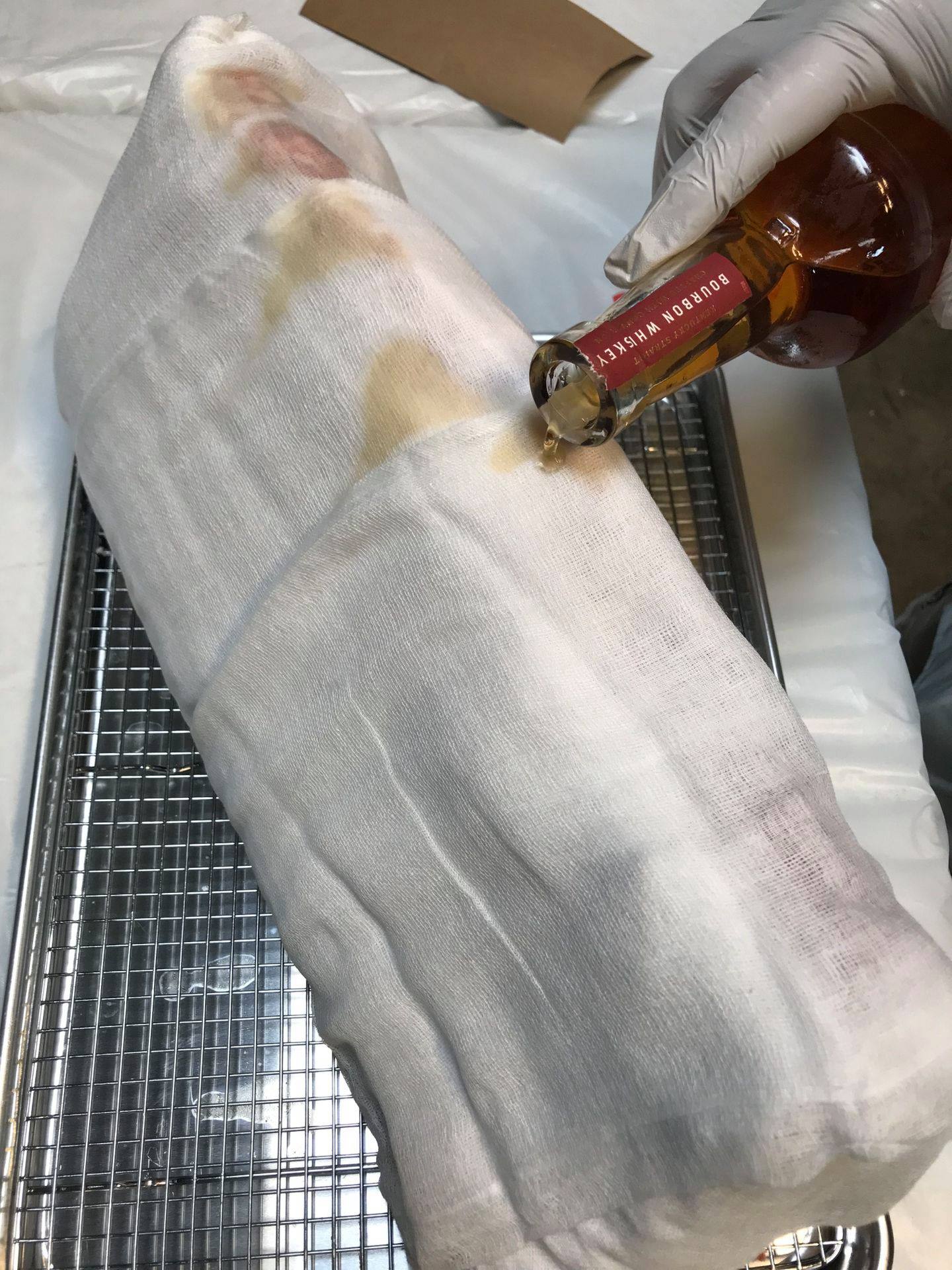 DIY KIT, Dry Aging Beef at Home, Ready-to-use with Bourbon, Introduction by Dry Age Chef, Large Beef Rack & Pan, Cheese Cloth - Perfect for Dry Aging Steak at Home