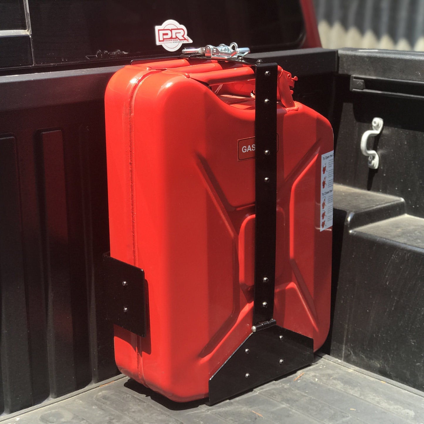 Wavian 20 Liter Gas Can Front Loading Holder