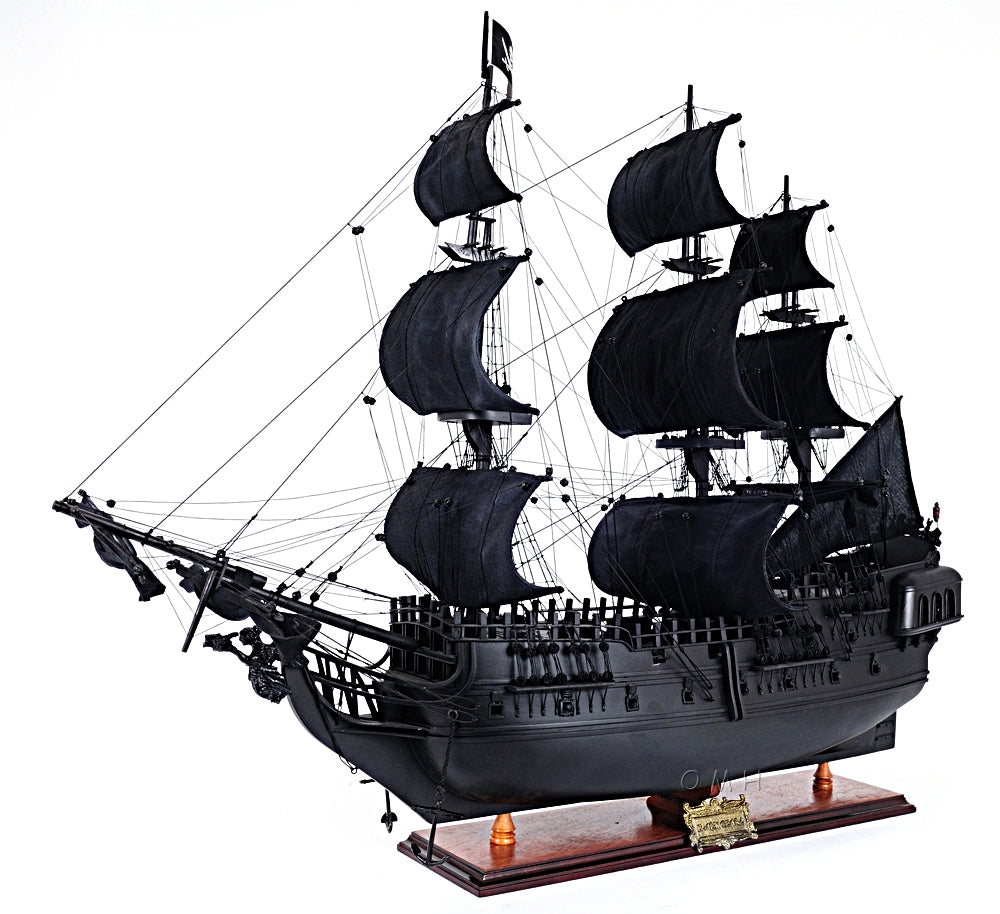 Black Pearl Pirate Ship Large Model with Table Top Display Case