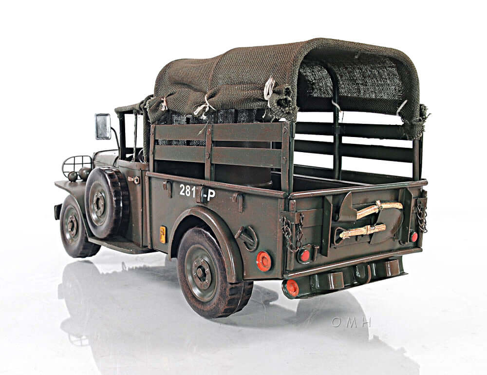 Vintage Dodge M42 Command 1:14 Model