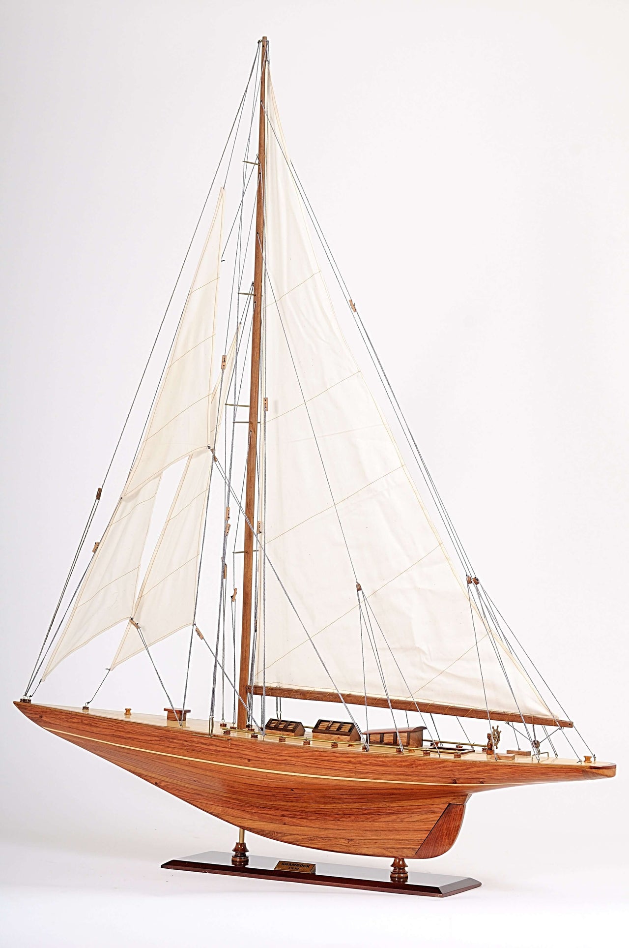 Shamrock Yacht L Model