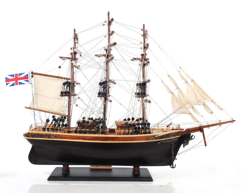 Cutty Sark Fully-Assembled Small Model Ship