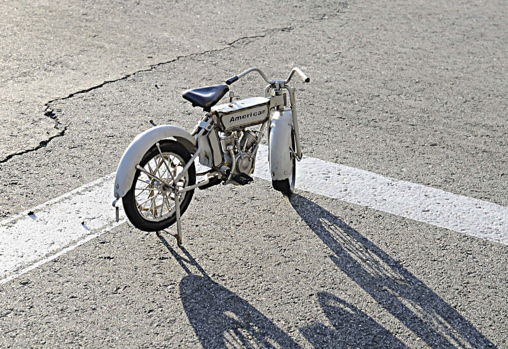 1911 Harley-Davidson Model 7D 1:12 Scale