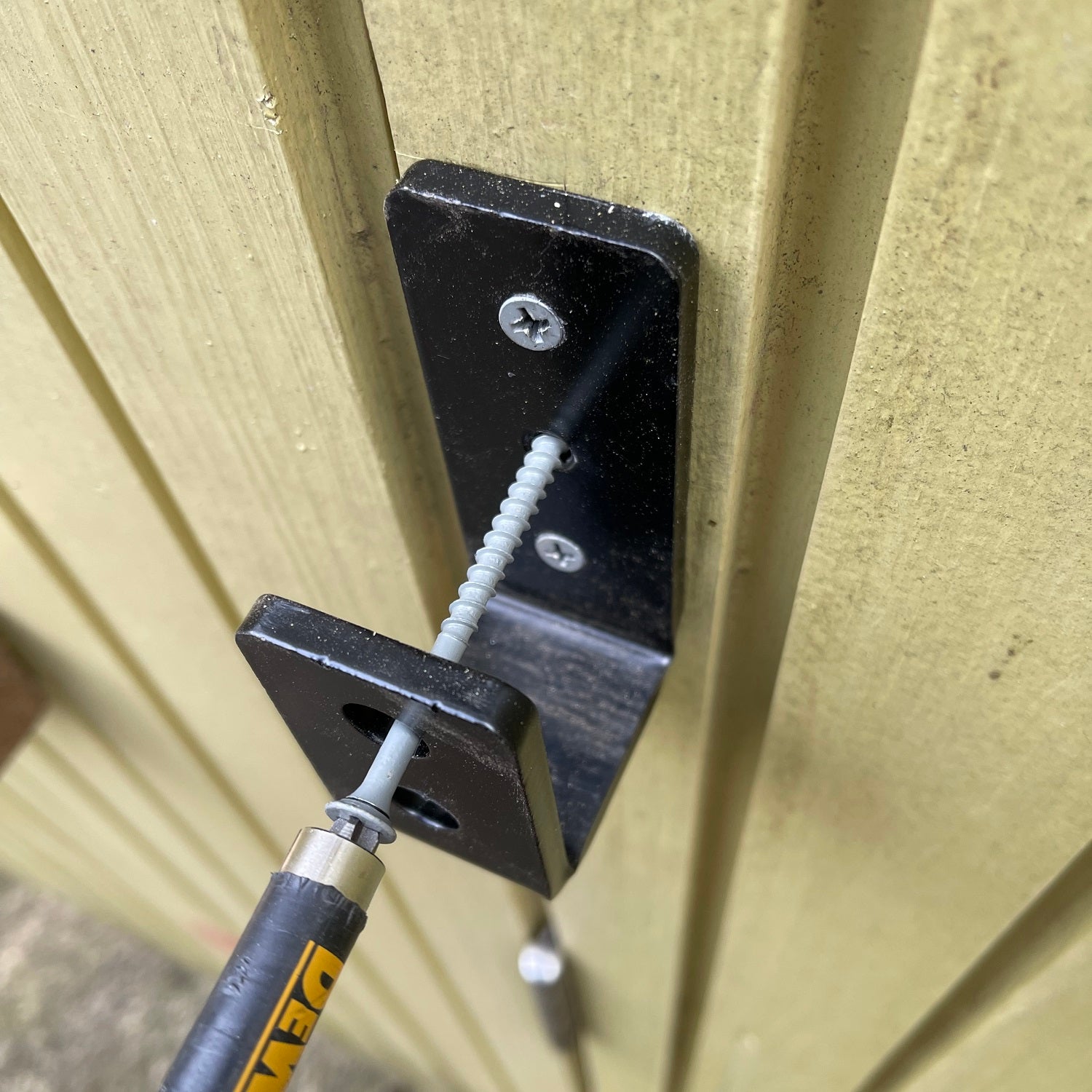 bedCLAW Armor Grade Carbon Steel 2x4 Barricade Brackets for Door Stop Security